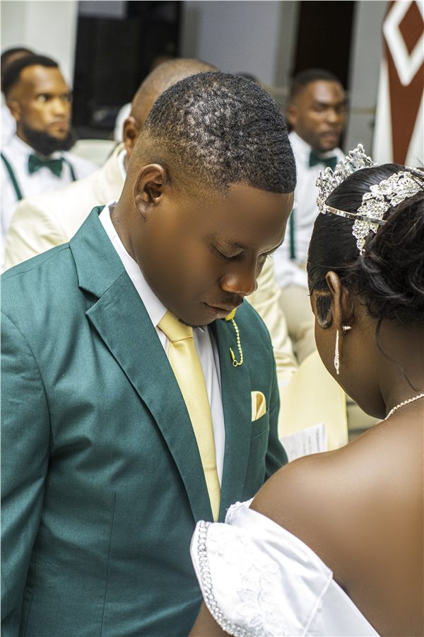 Moment capturé pendant un mariage